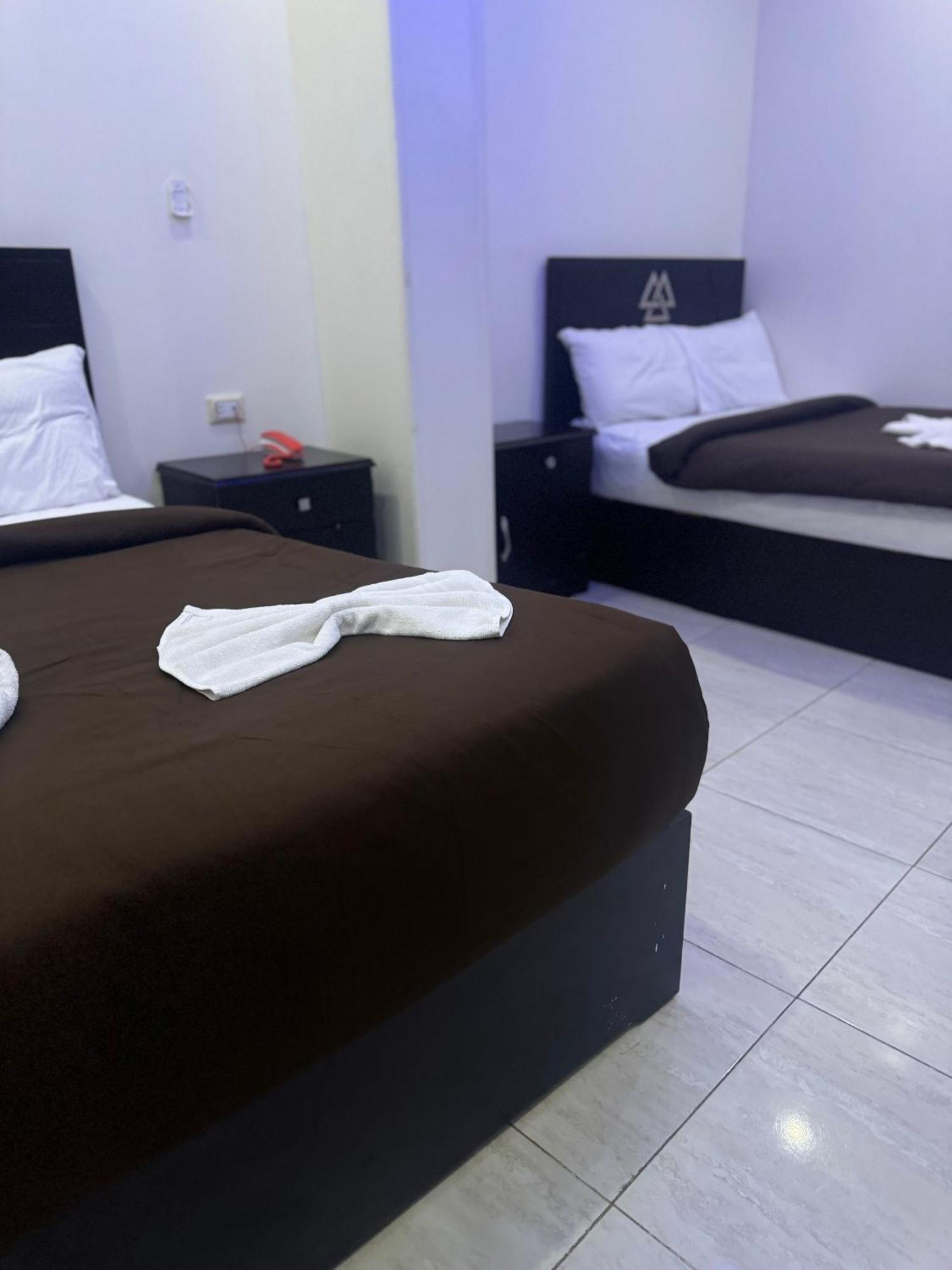 Pyramids And Sphinx Hotel Kafrat al Jabal Ngoại thất bức ảnh