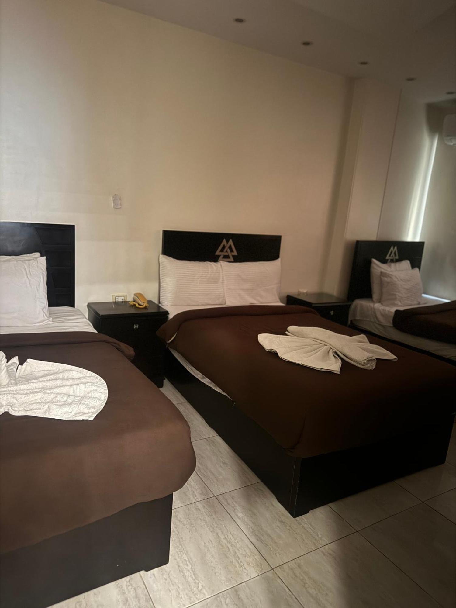 Pyramids And Sphinx Hotel Kafrat al Jabal Ngoại thất bức ảnh